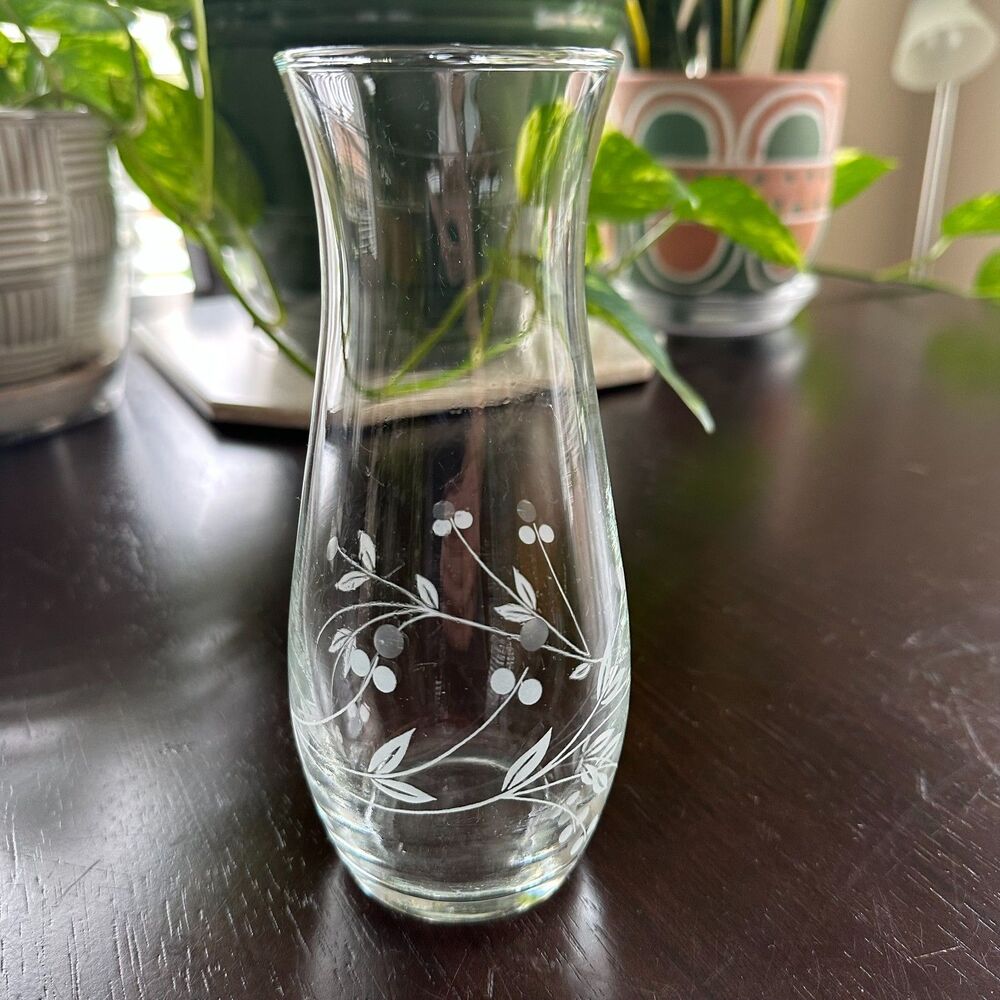 Vintage Pasabahce Floral & Berries Etched Clear Glass Vase 7"